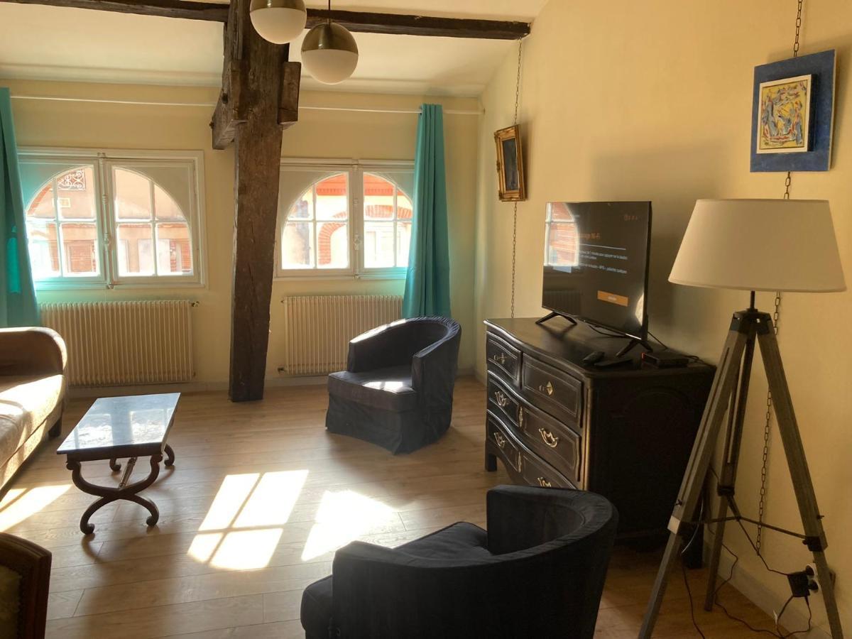 Toulouse Centre: T2 Bis Dans Immeuble Historique Apartamento Exterior foto
